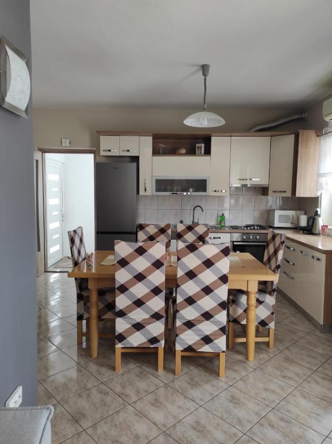Apartman Lucia Bilice Exterior foto
